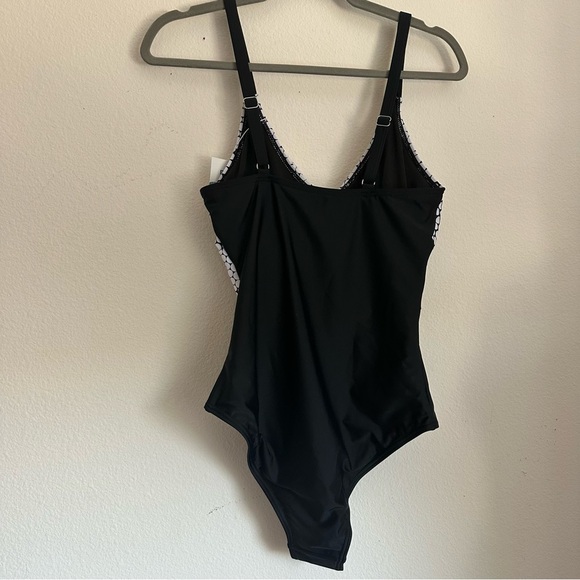 B2prity woman’s Swimsuit tummy control - Picture 4 of 7